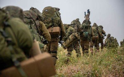 Președintele Ucrainei, Volodimir Zelenski, a semnat recent o lege menită să întărească disciplina în rândul forțelor armate și să elimine problemele de discriminare și hărțuire sexuală, un pas important în modernizarea și consolidarea sistemului militar ucrainean într-un context dificil marcat de conflictul cu Rusia