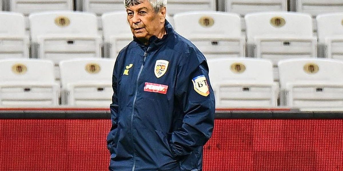 Mircea Lucescu, selecționerul echipei naționale de fotbal a României, a fost dus de urgență la spital după ce a leșinat în timpul antrenamentului de dimineață