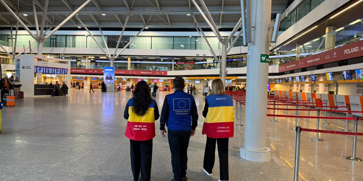 Zboruri de evacuare din Oman, finanțate de UE, aduc primii români acasă O misiune umanitară de amploare s-a încheiat luni dimineață pe Aeroportul Otopeni, unde au aterizat două zboruri speciale de evacuare, operare în cadrul mecanismului rescEU al Uniunii Europene