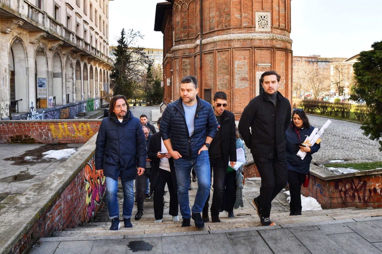 Primăria Capitalei a realizat astăzi o inspecție de teren în centrul orașului, având ca scop identificarea directă a problemelor urbane și stabilirea unor direcții concrete pentru intervenții rapide