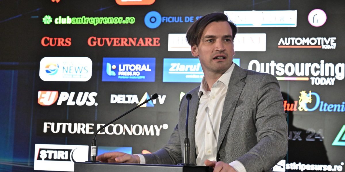 La data de 25 octombrie 2023, la Digital Innovation Summit Bucharest (DISB), un eveniment de referință în zona tehnologiei și inovației din România, a avut loc o discuție despre paradoxul digital al țării
