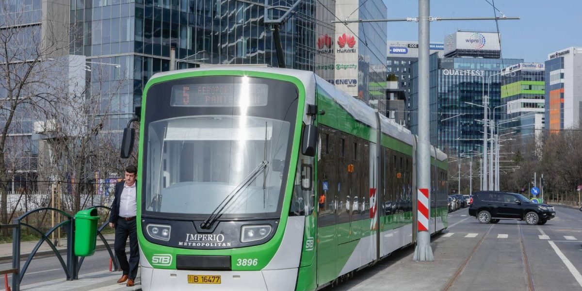 Reînceperea circulației tramvaiului 5 în Nordul Bucureștiului, după doi ani de lucrări de modernizare București, 27 aprilie 2023 – Într-o zi considerată semnal de relansare pentru infrastructura de transport public a Capitalei, tramvaiul 5 și-a reluat circulația pe tronsonul reabilitat și extins între Aeroportul Băneasa și terminalul Pantelimon