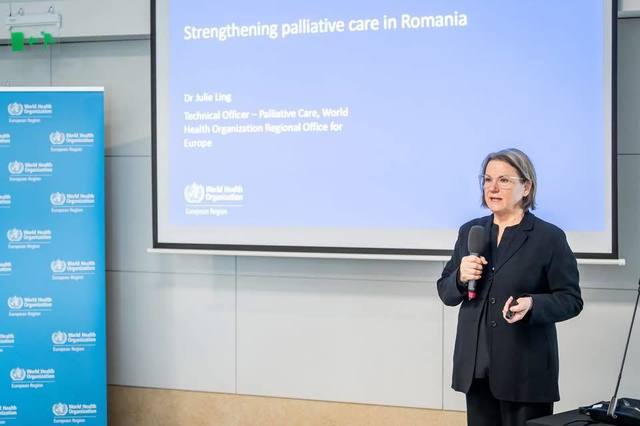 România face pași importanți spre un sistem sanitar mai uman și mai complet, prin elaborarea Strategiei Naționale de Îngrijiri Paliative și Îngrijiri la Domiciliu Ministrul Sănătății, Alexandru Rogobete, a anunțat vineri seară o recalibrare semnificativă a direcției în care se îndreaptă sistemul medical românesc, odată cu avansul făcut în elaborarea Strategiei Naționale de Îngrijiri Paliative și Îngrijiri la Domiciliu