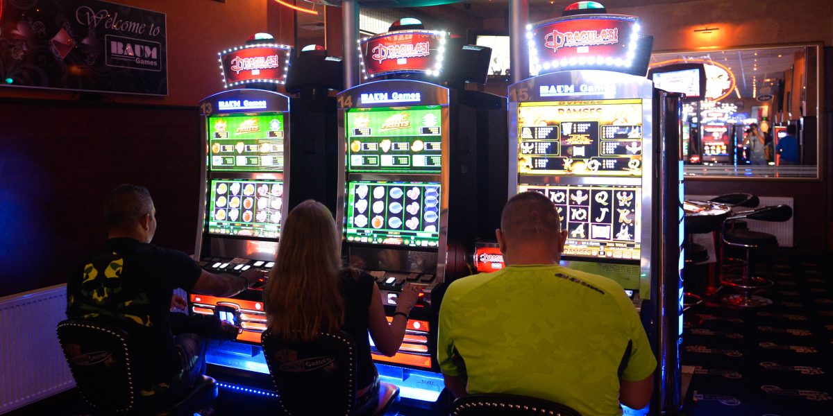 Consilierii locali din Sectorul 3 au depus un proiect de hotărâre menit să elimine complet funcționarea sălilor de jocuri de noroc din administrativul sectorului