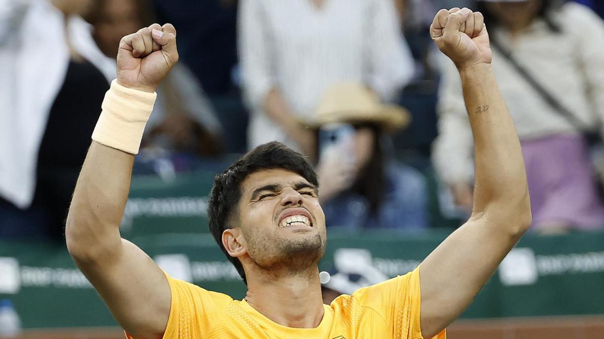 Alcaraz face o remontada incredibilă la Indian Wells