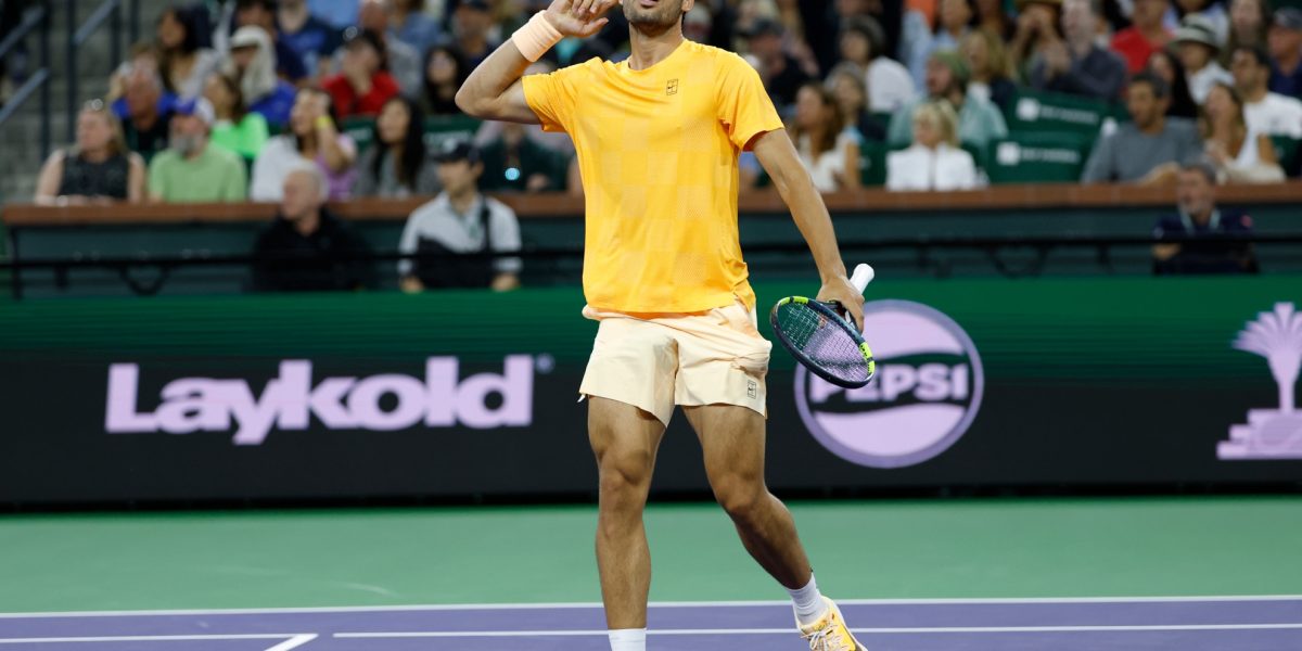 Carlos Alcaraz scrie istorie în tenisul mondial, egalând recorduri care păreau de neexceptat și confirmându-și statutul de jucător dominant al actualei generații