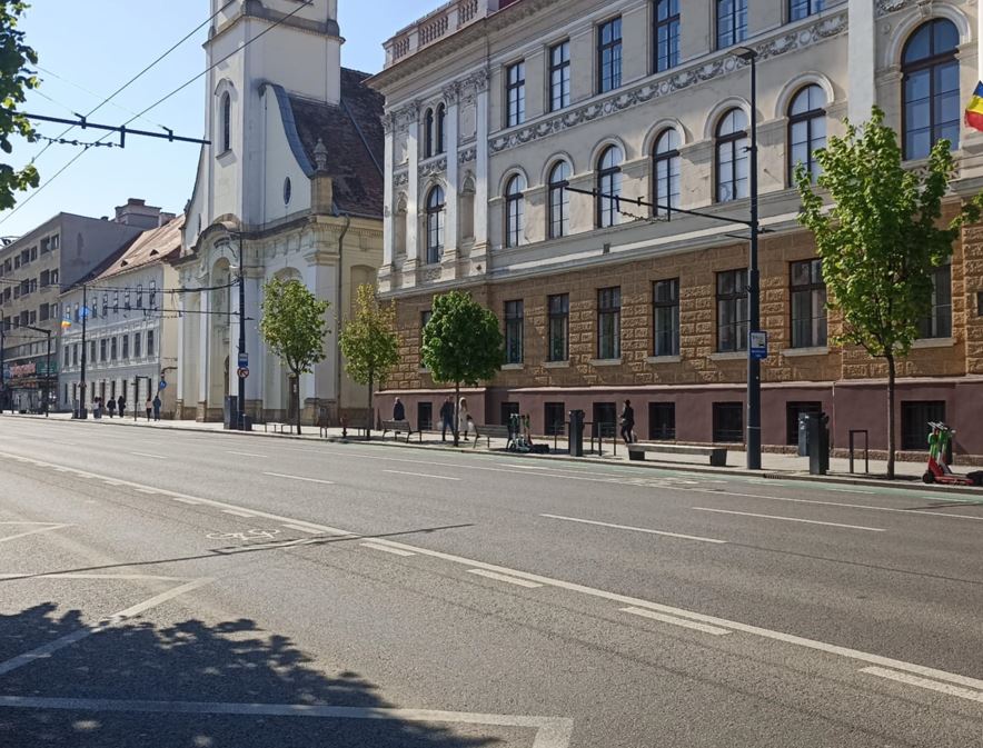 Luni, 16 martie, Clujul se bucură de o zi însorită, cu temperaturi plăcute și maxime ce pot ajunge până la 15 grade Celsius, oferind un început optimist pentru săptămâna anterioară