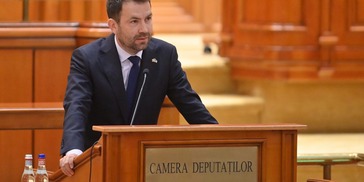 Proiectul de lege care ar putea schimba fundamental modul de gestionare a bugetului Capitalei a ajuns în fața Camerelor Parlamentului, iar opiniile politice sunt împărțite