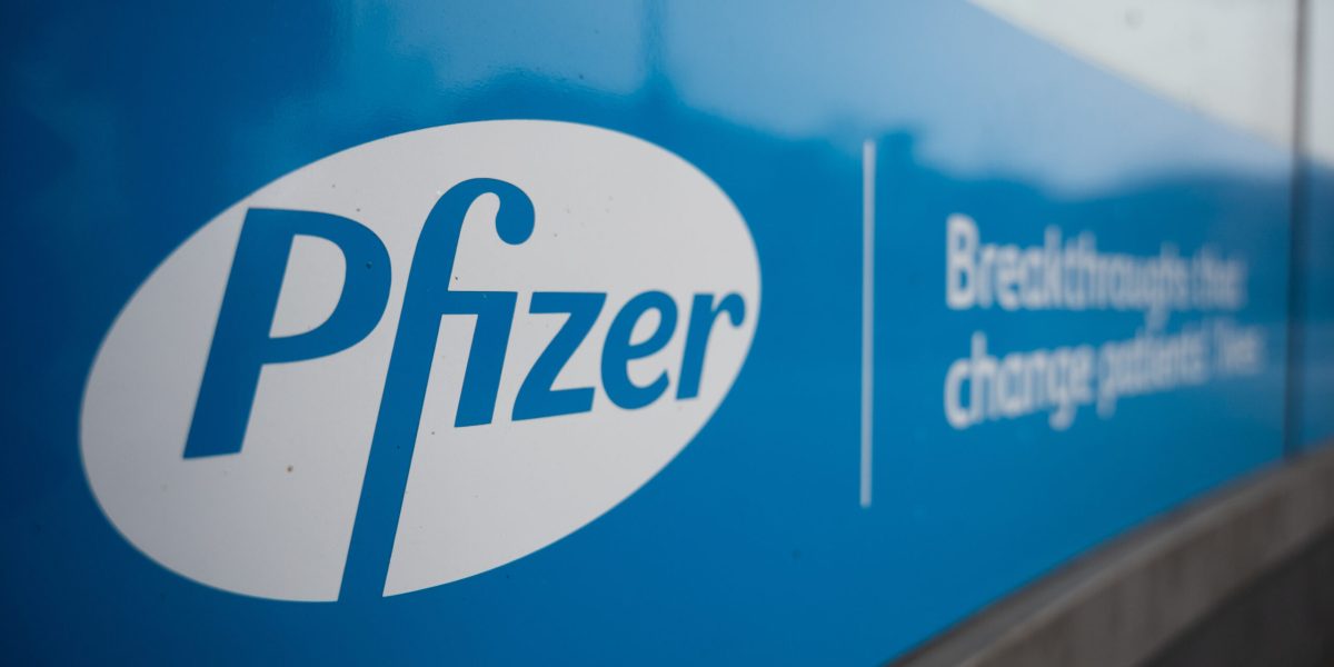 România, Polonia și Ungaria se află în pragul unui conflict major cu companiile farmaceutice Pfizer și BioNTech, în contextul contractelor de vaccin contra COVID-19 semnate în plină criză sanitară