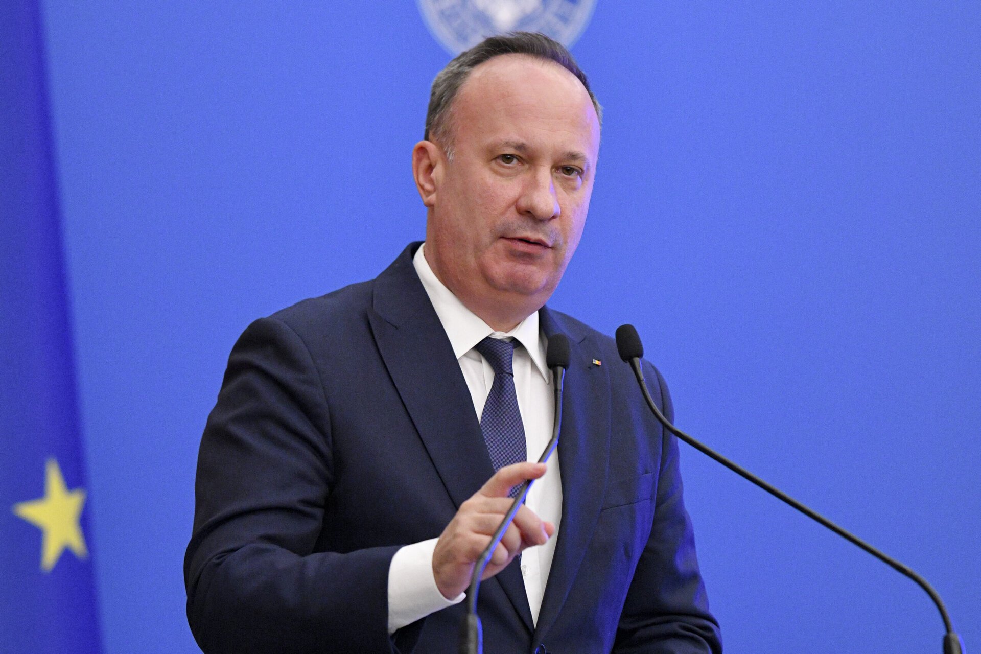 Dobânzile din România explodează înainte de publicarea bugetului: analiză a celor mai recente declarații ale lui Adrian Câciu Majorarea accelerată a dobânzilor în România a stârnit vâlvă în spațiul politic și economic, iar explicațiile oferite de fostul ministru al Finanțelor, Adrian Câciu, aduc un nou val de discuții despre riscurile financiare și perspectivele economice ale țării