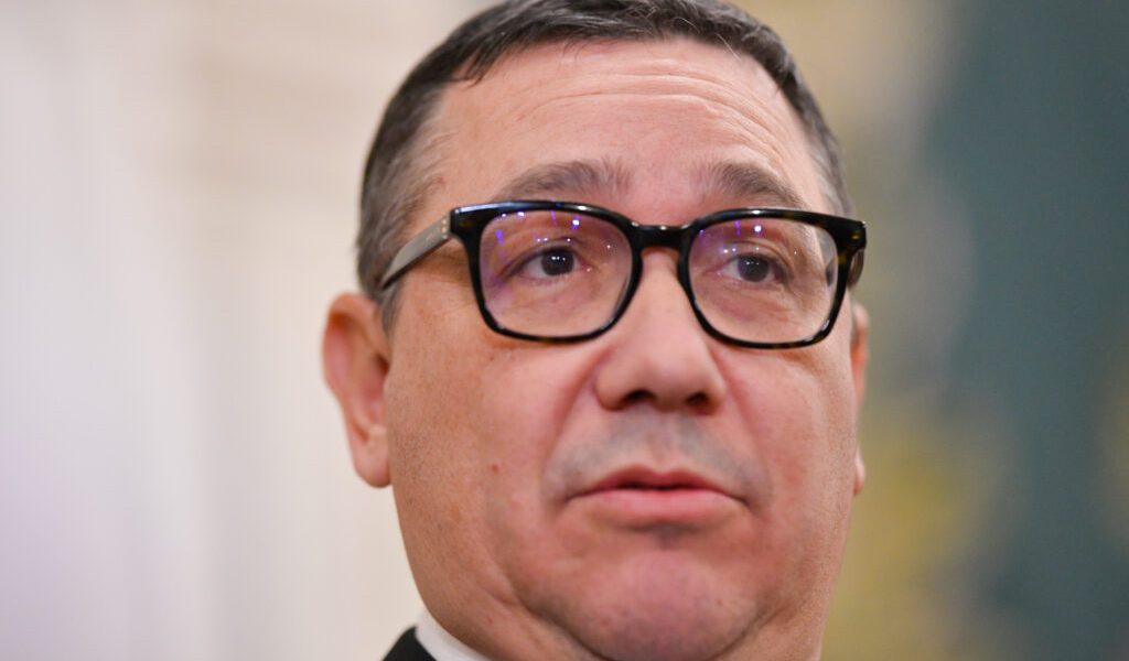 Irina Ponta, în siguranță în România după o escapadă în Emiratele Arabe Unite, în ciuda tensiunilor diplomatice După zile de incertitudine și controverse, fiica fostului premier Victor Ponta a fost recuperată și se află din nou în siguranță în România