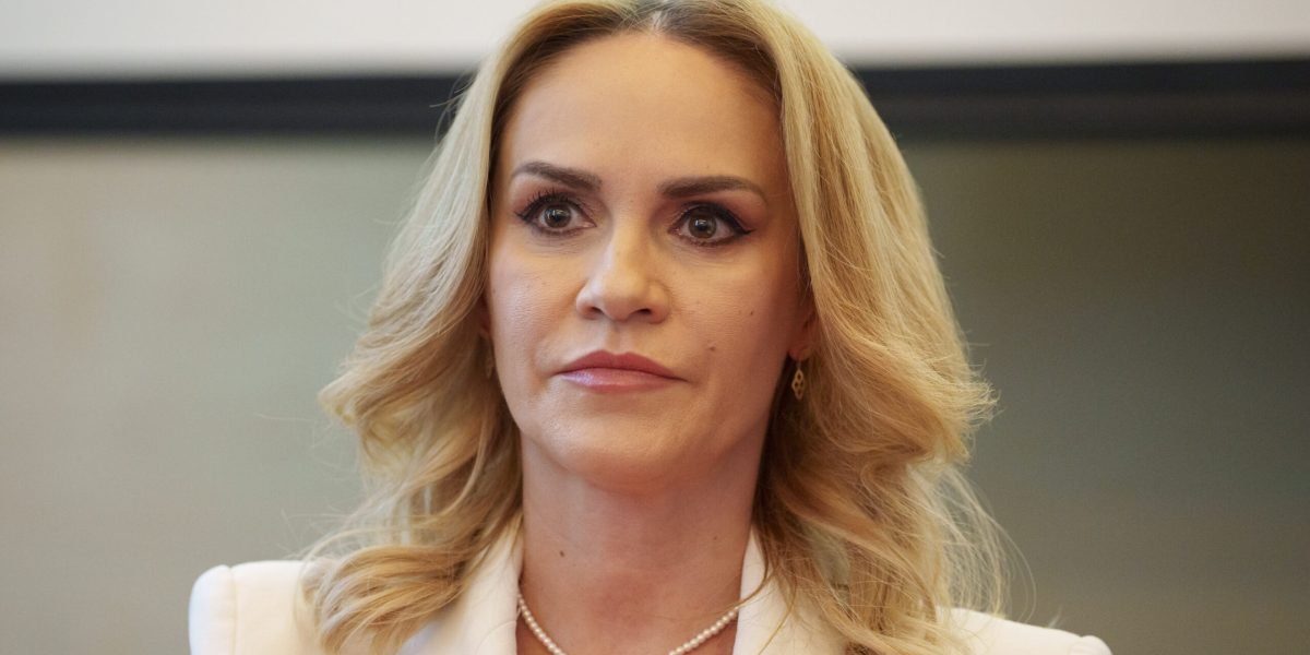 Gabriela Firea acuză Guvernul de ineficiență și solicitată protejarea intereselor sociale și teritoriale Liderii PSD contină să-și manifeste nemulțumirea față de proiectul de buget al anului 2026, susținând că forma acestuia nu poate fi susținută în actuala formulă