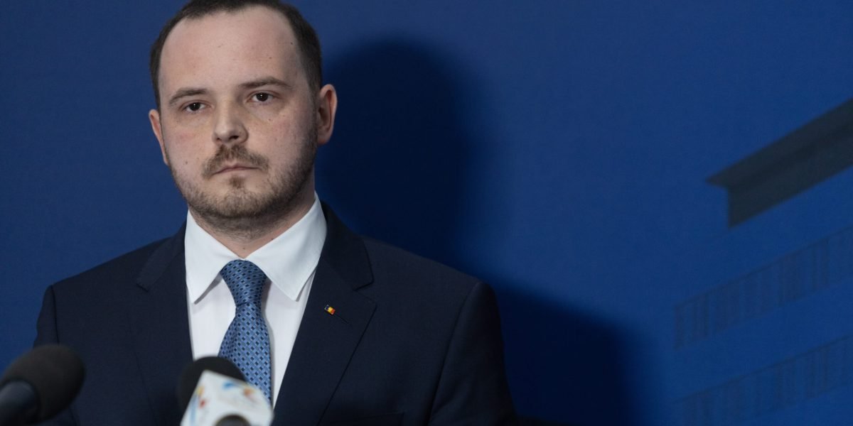 Ministrul Sănătății, Alexandru Rogobete, a atras atenția asupra unei crize ce pune în pericol fundamentul sistemului medical românesc: încrederea populației în instituțiile de sănătate