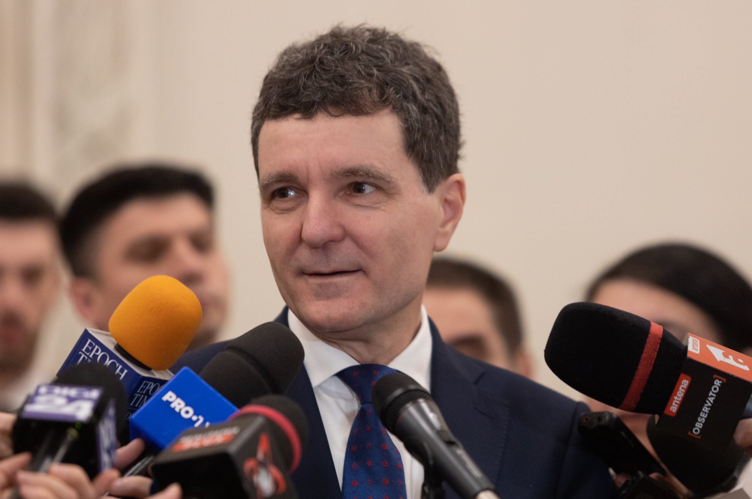 Deși situația din Orientul Mijlociu se deteriorează rapid, România asigură cetățenii săi și reafirmă angajamentul față de stabilitatea regională În urma deteriorării semnificative a situației de securitate din Orientul Mijlociu, oficialii români transmit clar că țara noastră se află în siguranță și nu este în pericol direct