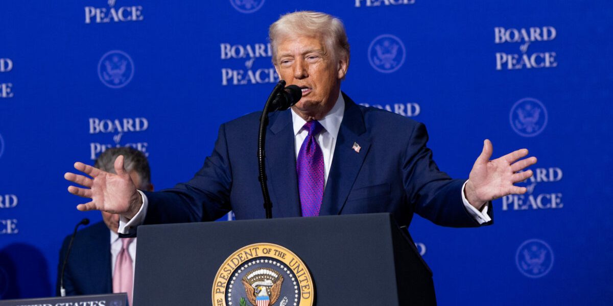 Președintele Statelor Unite ale Americii, Donald Trump, a reiterat recent intenția de a lua în considerare o acțiune teritorială asupra Cubei, într-un mesaj făcut public cu numai câteva zile înainte ca administrația sa să încheie mandatele