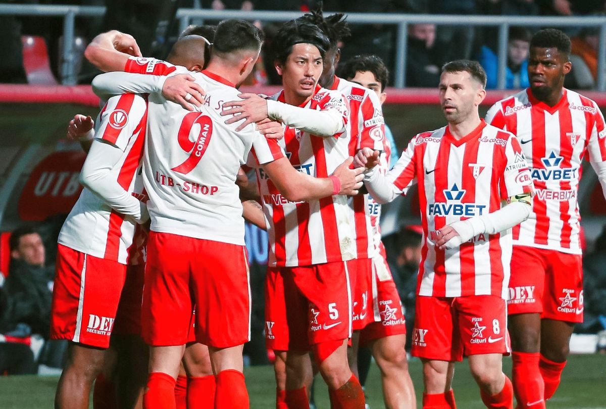 UTA Arad începe cu dreptul play-out-ul Superligii, după un meci plin de neprevăzuturi și întâmplări incredibile UTA Arad a triumfat cu scorul de 3-2 în fața echipei Hermannstadt, într-un meci ce a deschis oficial faza de play-out a Superligii