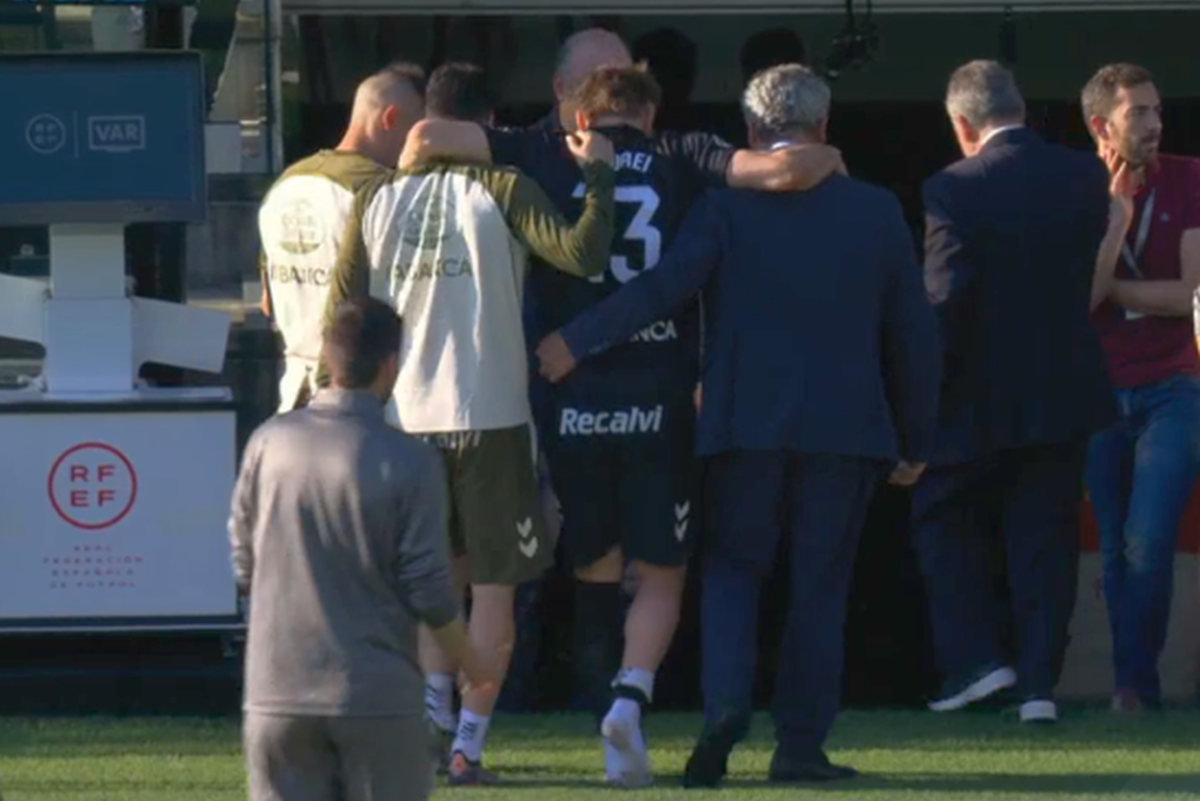 Ionuț Radu, portarul shape-ului naționalei României, a suferit o accidentare serioasă în timpul meciului de duminică dintre Celta Vigo și Alaves, provocând o criză neașteptată pentru staff-ul tehnic