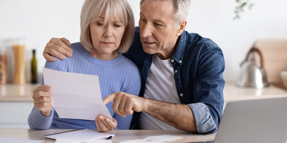 Schimbări importante pentru pensionarii din Gruppa I de muncă: reguli noi și reducerea vârstei de pensionare în vigoare încă din 2024 De la începutul anului 2024, o serie de modificări legislative aduc noutăți semnificative pentru pensionarii care beneficiază de statutul de persoană din Gruppa I de muncă, precum și pentru angajatori