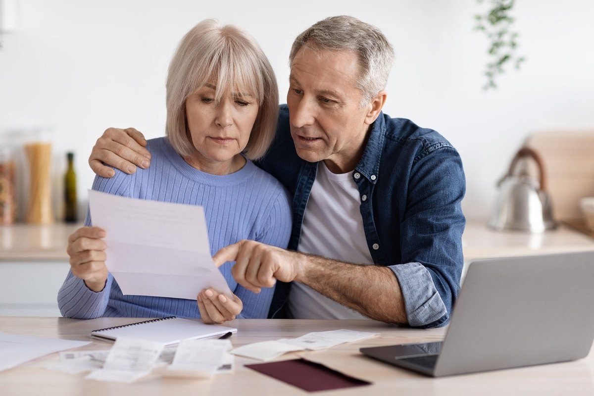 Schimbări importante pentru pensionarii din Gruppa I de muncă: reguli noi și reducerea vârstei de pensionare în vigoare încă din 2024 De la începutul anului 2024, o serie de modificări legislative aduc noutăți semnificative pentru pensionarii care beneficiază de statutul de persoană din Gruppa I de muncă, precum și pentru angajatori