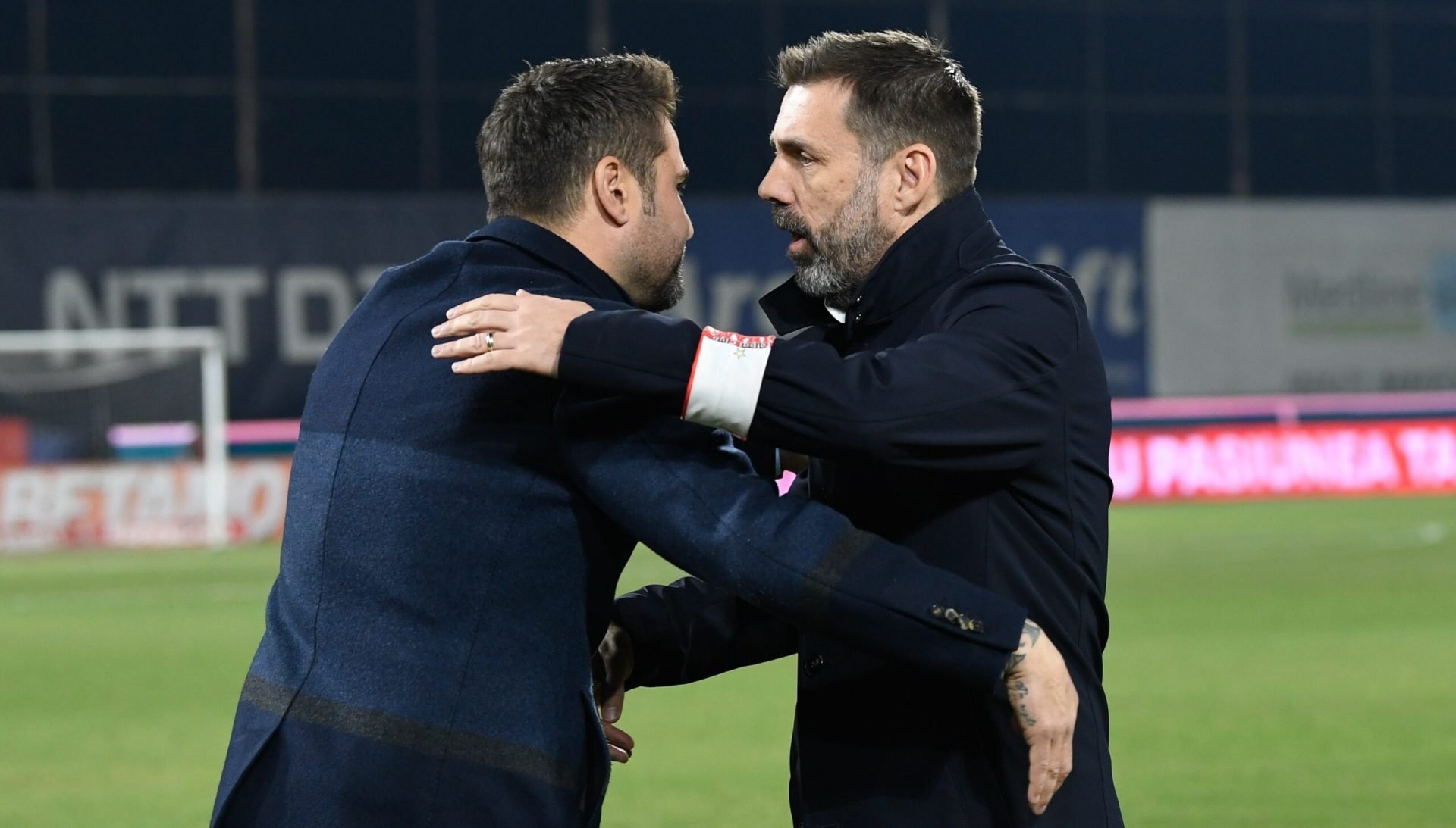 Adrian Mutu țintește postul de antrenor la Dinamo, în timp ce Zeljko Kopic își păstrează poziția Deși Zeljko Kopic pare să aibă liniște la cârma echipei Dinamo, apetitul pentru o schimbare la vârful băncii tehnice devine tot mai evident în peisajul fotbalului românesc