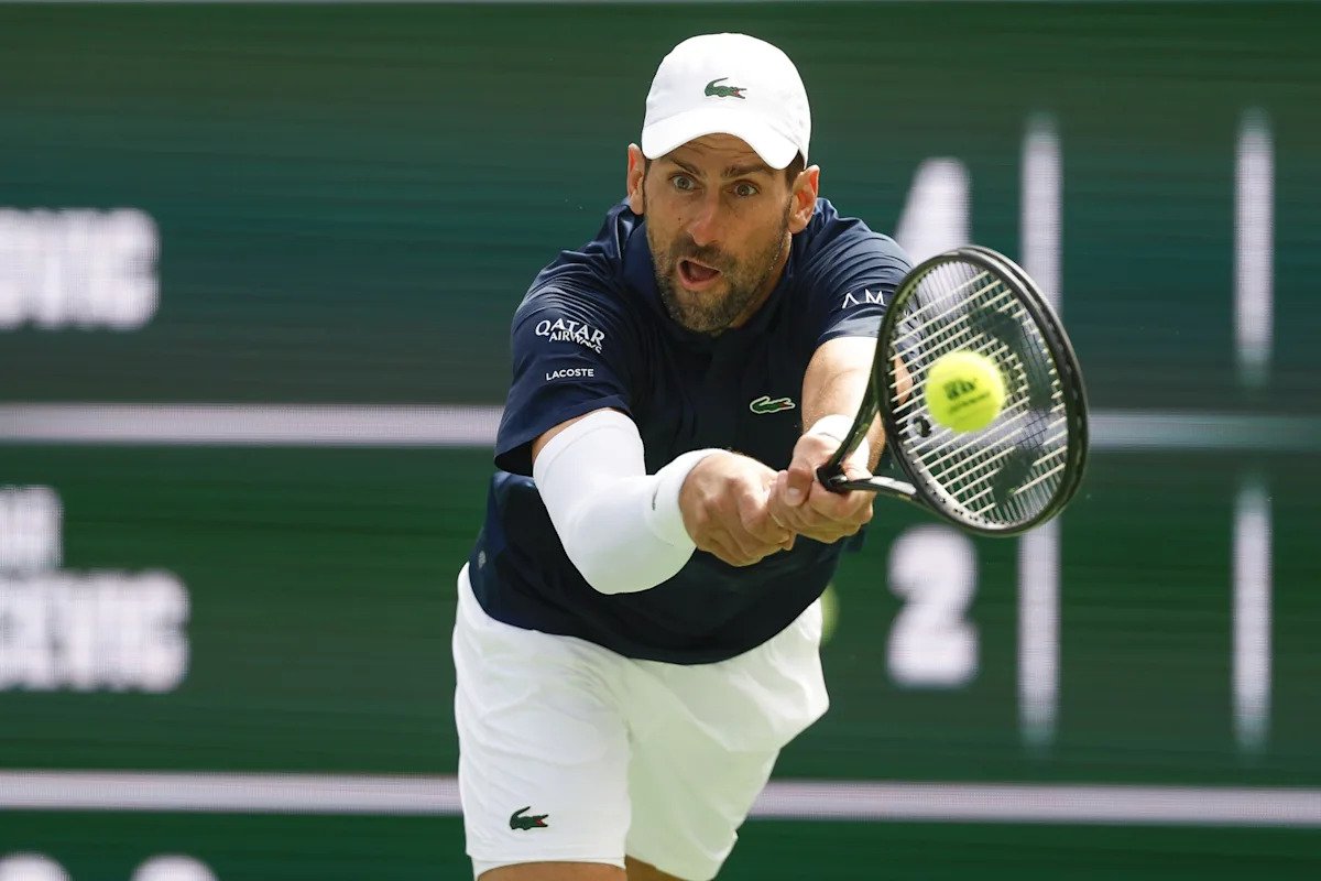 Carlos Alcaraz și Novak Djokovic au obținut calificarea în optimi la Indian Wells, în timp ce Iga Swiatek și-a trecut numele printre cele care au avansat, în timp ce alte tenismene și tenismeni au părăsit competiția încă din runda a treia