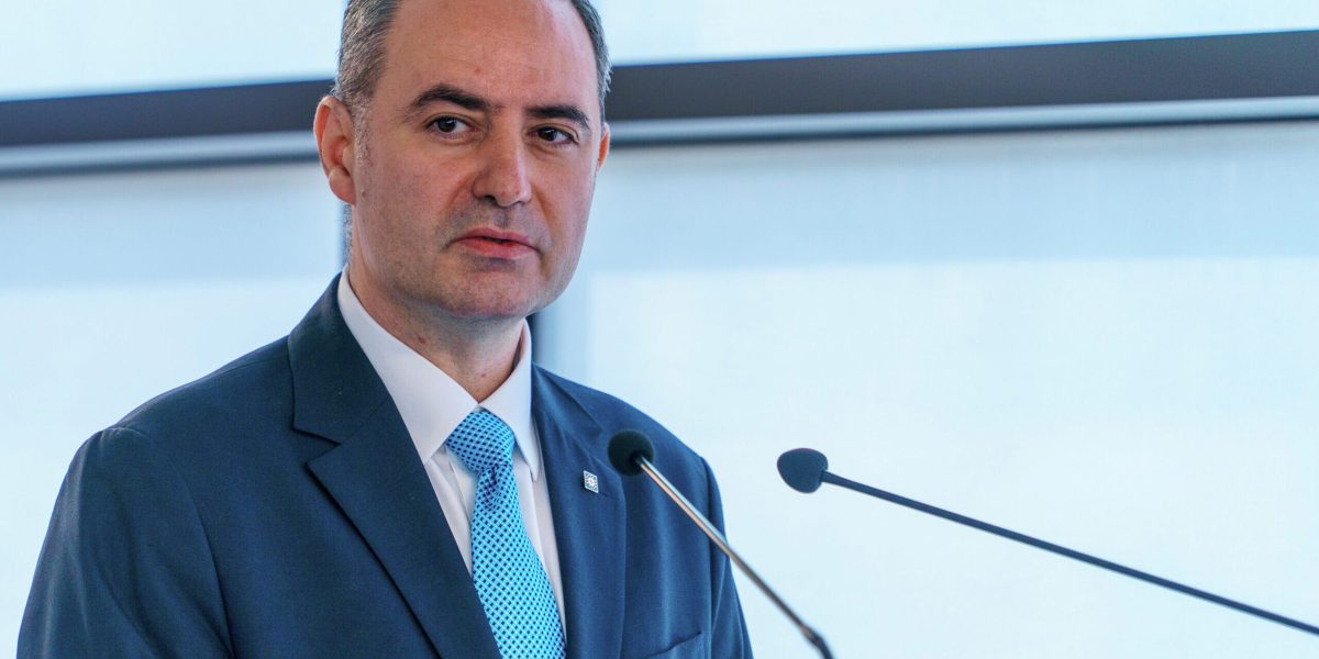 Moody’s confirmă stabilitatea financiară a României, într-un context de optimism temperat România menține stabilitatea financiară și perspectivele economice favorabile pe termen mediu, potrivit celei mai recente evaluări a agenției de rating Moody’s