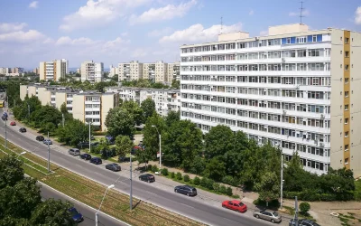 Clujeanilor li se restricționează din ce în ce mai mult libertatea de a se bucura de relaxare și liniște, în contextul în care normele legale privind zgomotul devin tot mai stricte