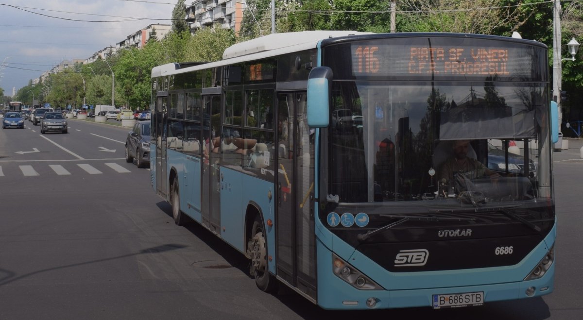 Noutăți importante pentru bucureșteni: noi stații de autobuz și devieri temporare ale liniei de transport în centrul orașului Începând cu weekend-ul următor, bucureștenii care folosesc transportul public vor avea parte de câteva schimbări semnificative în rețeaua de autobuze și tramvaie