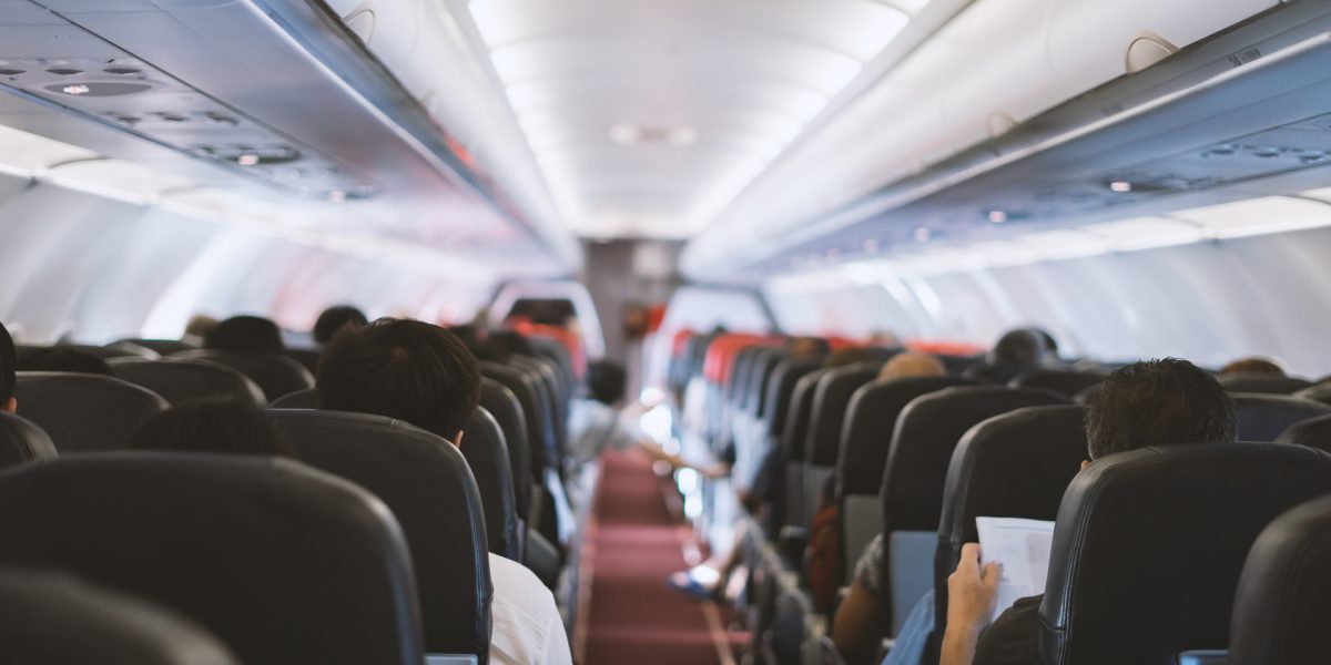 Repatrierea românilor din Golful Persic, primul zbor operat de România prin Mecanismul european de protecție civilă Au început să sosească în țară primii cetățeni români evacuați din regiunile considerate de avarie sau cu situație de criză din Golful Persic și țările din Orientul Mijlociu