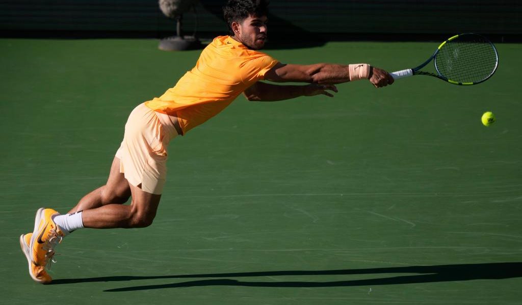 Carlos Alcaraz, eliminat prematur din Turneul de la Miami Jucătorul spaniol Carlos Alcaraz, numărul unu mondial, a fost eliminat în faza a treia a turneului Masters 1000 de la Miami, după o dispută intensă cu americanul Sebastian Korda