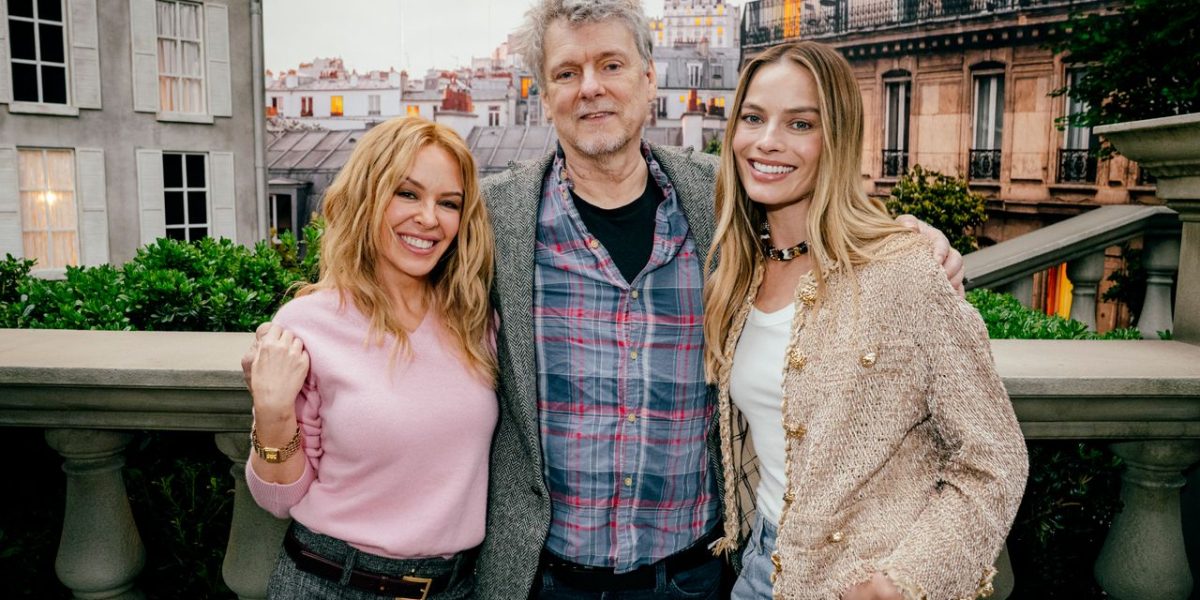 Margot Robbie preia lumea Kylie Minogue pentru Chanel