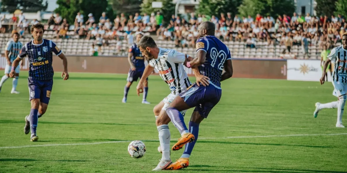 FC Universitatea Cluj pornește în deplasarea de pe „Stadionul Orășenesc” din Mioveni, în căutarea celui de-al optulea succes în deplasare în actualul sezon de play-off