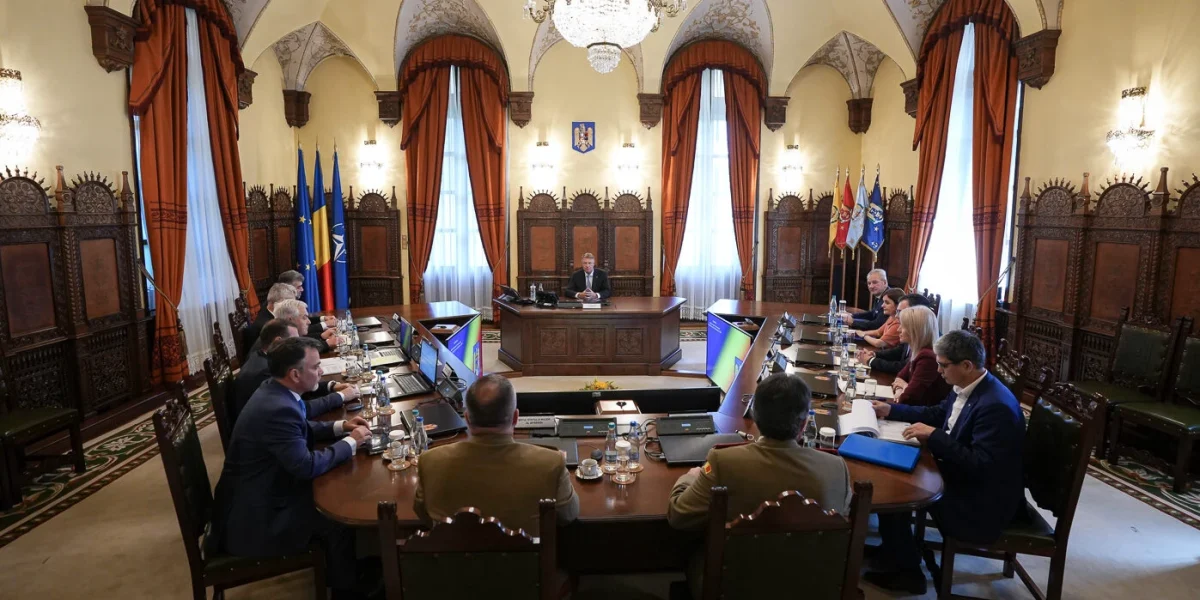 CSAT se reunește la Palatul Cotroceni pentru analiză strategică privind Orientul Mijlociu și prețurile carburanților Consiliul Suprem de Apărare a Țării (CSAT) s-a întrunit vineri dimineață la Palatul Cotroceni pentru a discuta despre cele mai stringente provocări de securitate ale momentului, printre care se numără situația tensionată din Orientul Mijlociu și impactul creșterii prețurilor la carburanți asupra economiei naționale