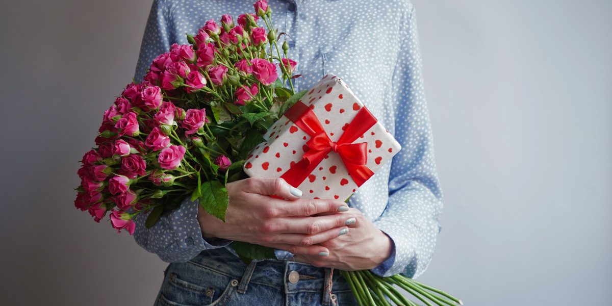 8 Martie 2026: Cele mai inspirate cadouri pentru Ziua Femeii. Ce surpriză îi poți face mamei, colegei sau învățătoarei