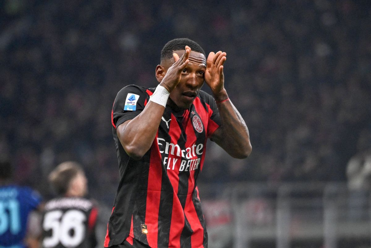 AC Milan a câștigat derby-ul cu Inter, scor 1-0, în etapa a 28-a a Serie A, menținându-și poziția în lupta pentru titlu și reducând diferența față de lider