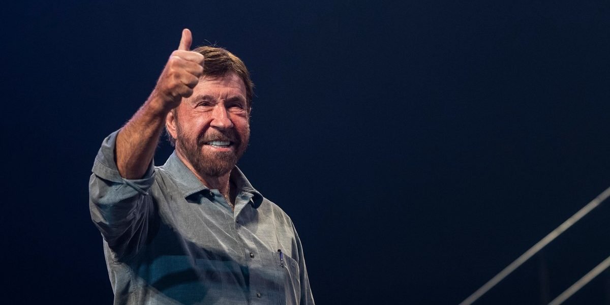 Chuck Norris împlinește astăzi 86 de ani. Povestea unei legende. 5 lucruri mai puțin știute despre actor
