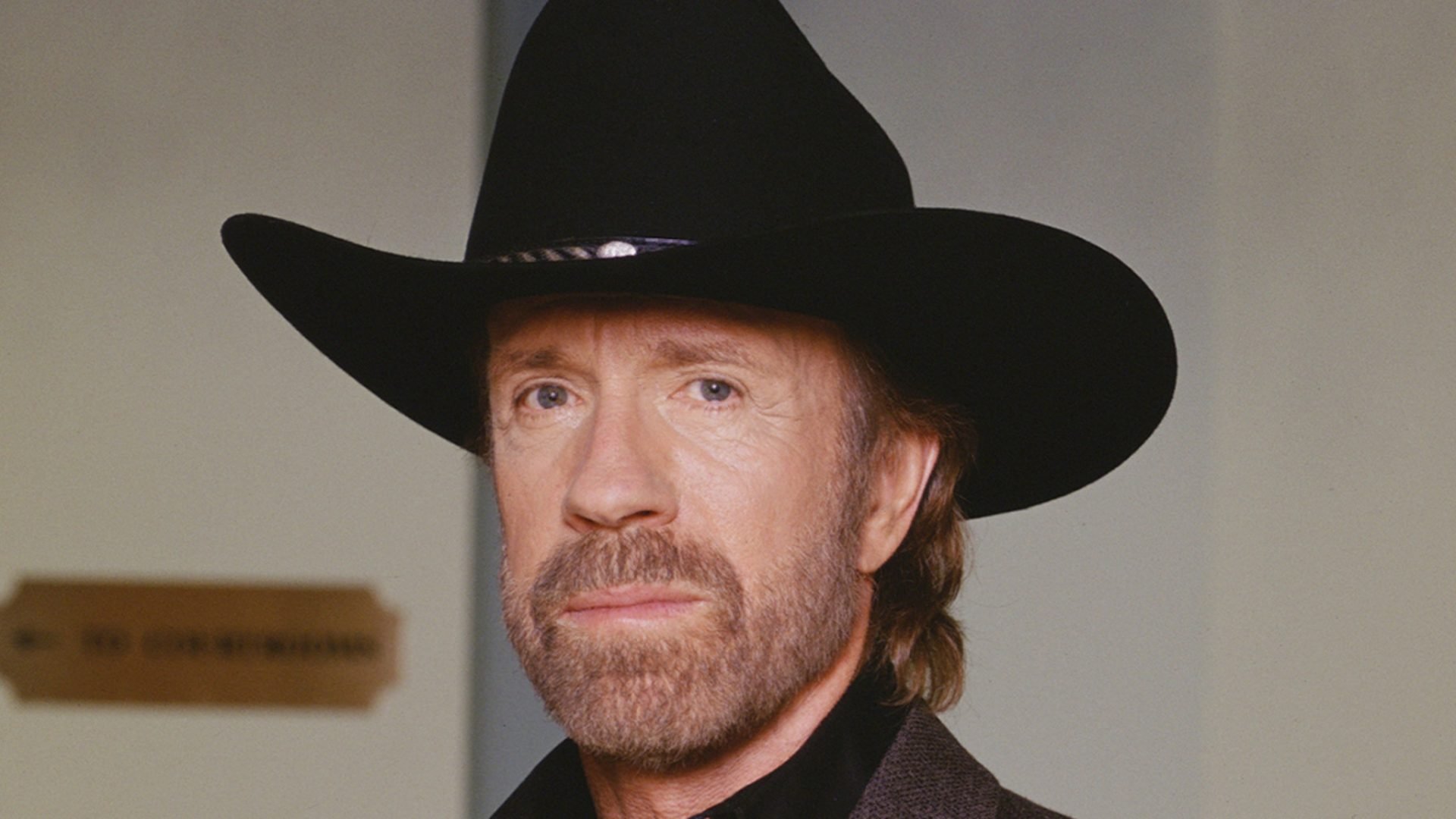 Chuck Norris, fostul star de filme de acțiune și legendă a culturii pop, se află în spital în Hawaii după ce a suferit o urgență medicală neașteptată, au anunțat oficialii familiei sale