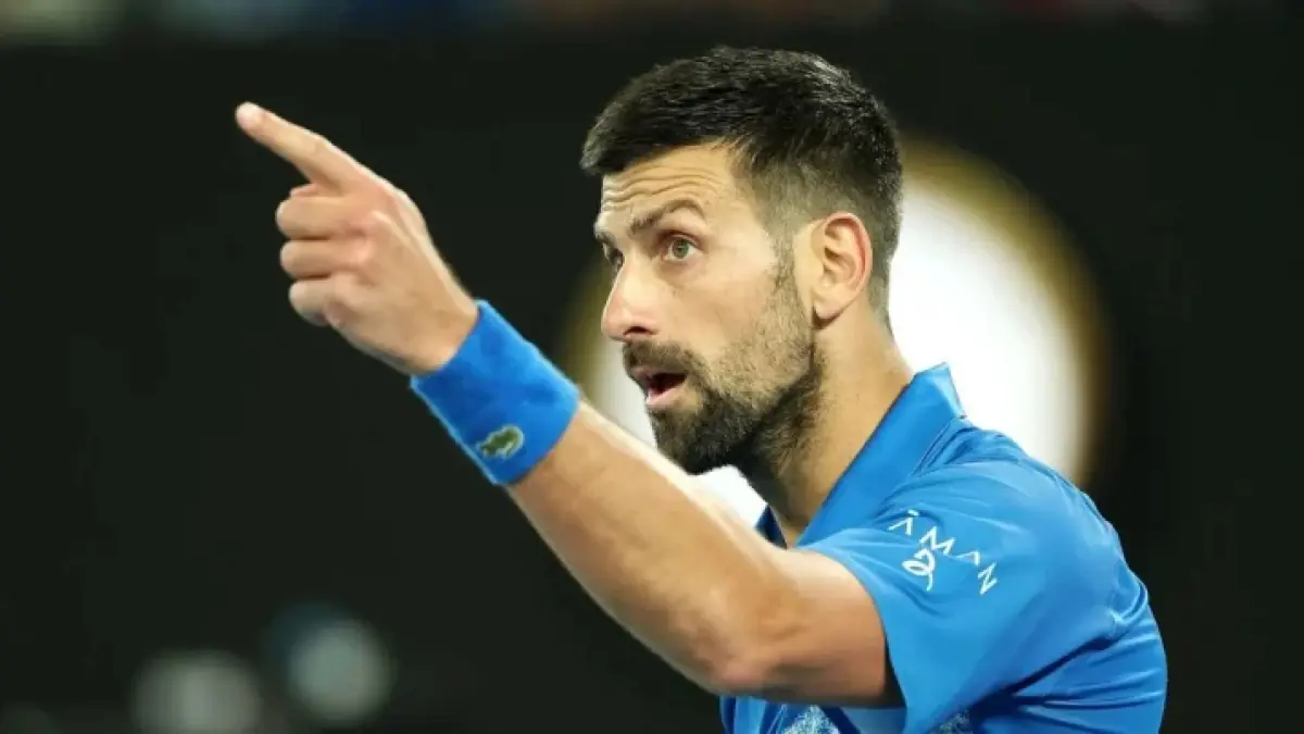 Djokovic – Kovacevic: un meci cu semnificații dincolo de teren, sub lupa politicii mondiale Djokovic și Kovacevic se duelează pe teren la Indian Wells într-o atmosferă marcată de tensiuni politice, după ce fostul număr unu mondial s-a implicat, în urmă cu aproape trei ani, într-un scandal diplomatic