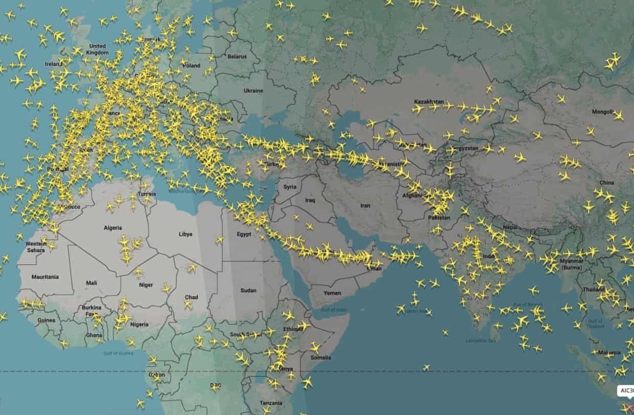 Când spațiul aerian devine subiect de stres global, platforma Flightradar24 devine ochiul atent al lumii