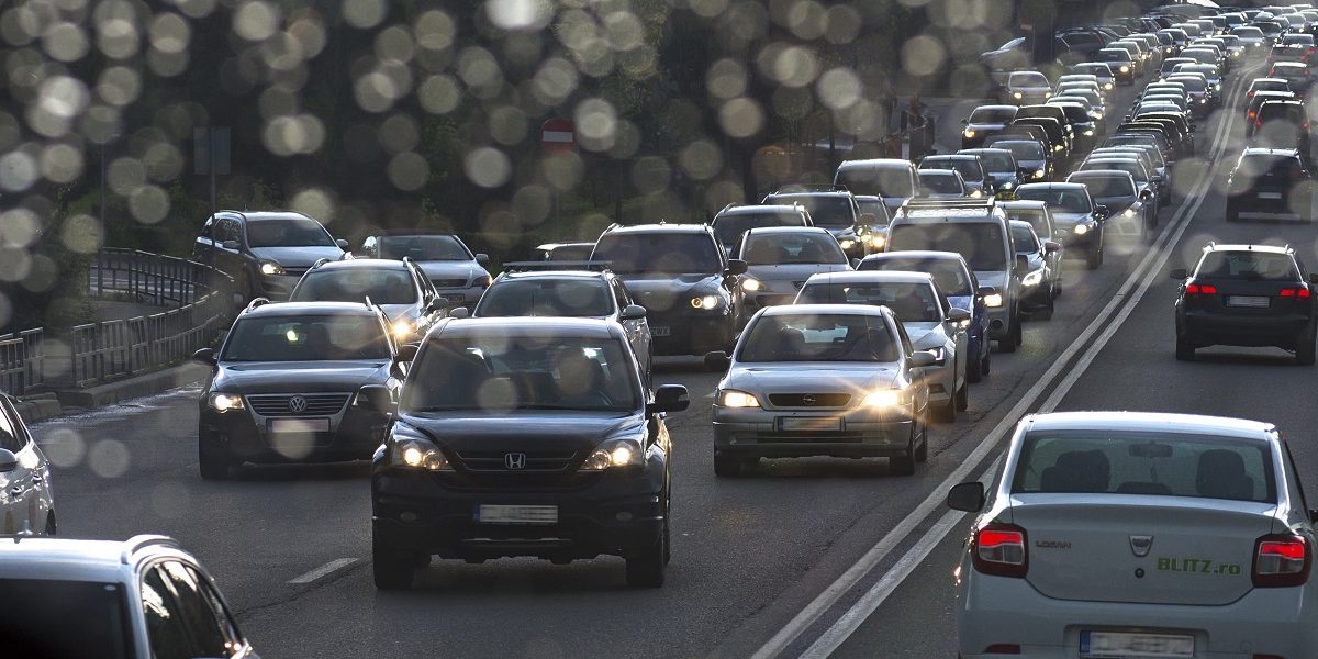 Verificarea online a rovinietei, o măsură vitală pentru șoferi în România În contextul în care autoritățile rutiere din România intensifică controalele pe drumurile naționale și autostrăzi, verificarea valabilității rovinietei a devenit o necesitate pentru orice conducător auto