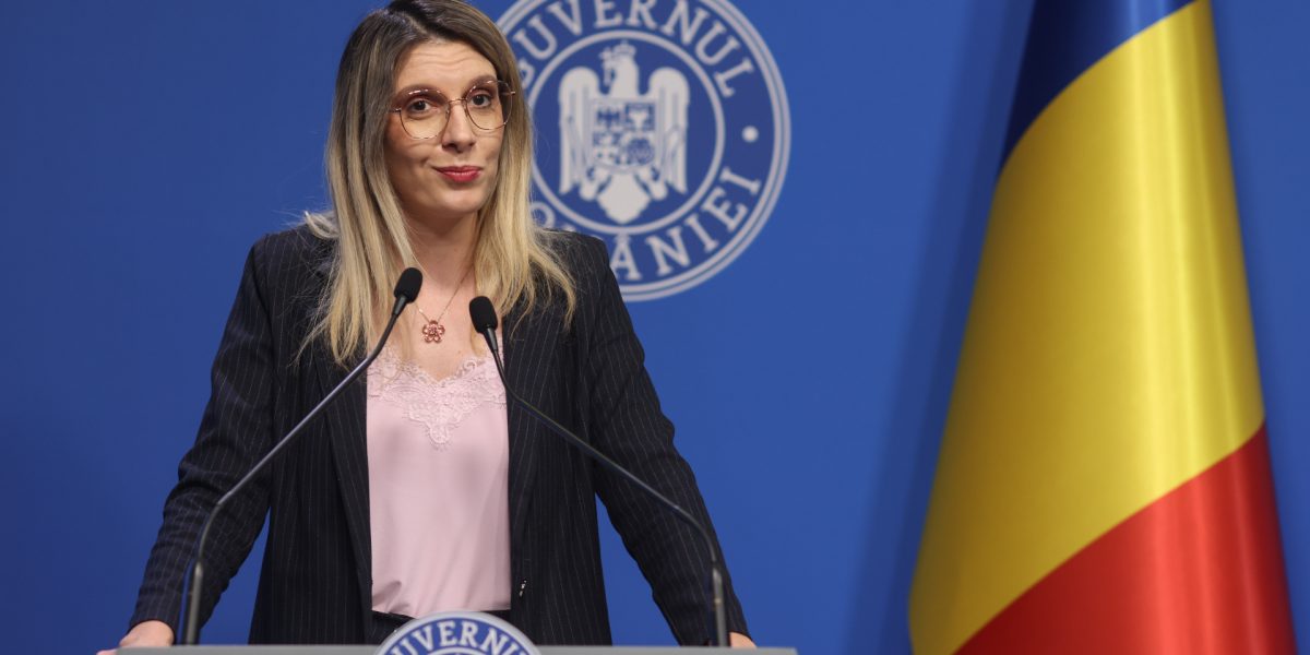 Guvernul aproba reforma Romsilva: reducerea numărului de directori și reconfigurarea structurii administrative Guvernul a anunțat oficial aprobarea unui plan de reformare a Romsilva, compania care administrează pădurile din România, într-un efort de eficientizare și reducere a costurilor
