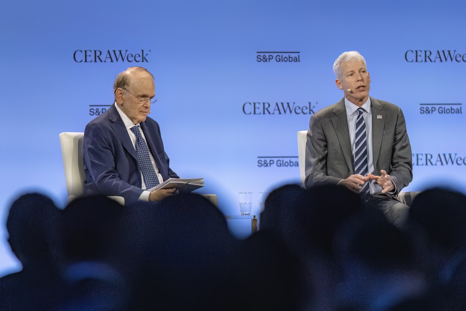 Confruntarea sectorului energetic cu impactul războiului din Orientul Mijlociu: semnale de alarmă și declarații contrastante la Houston La Houston, la conferința anuală CERAWeek, liderii din industrie și oficialii guvernamentali au discutat în aceste zile despre efectele pe termen lung ale războiului din Orientul Mijlociu asupra economiei globale