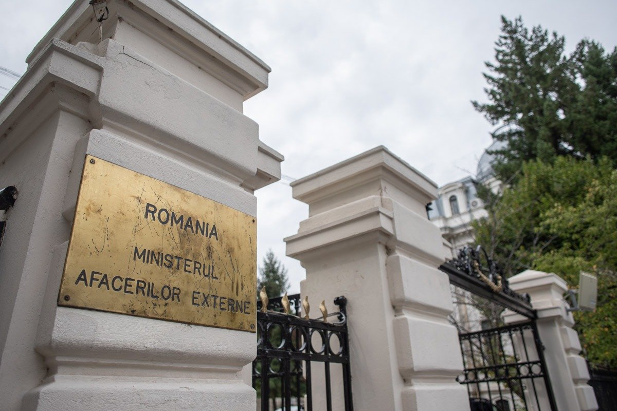Un val de atacuri cibernetice de amploare a vizat platformele online ale Ministerului Afacerilor Externe, în ultimele ore
