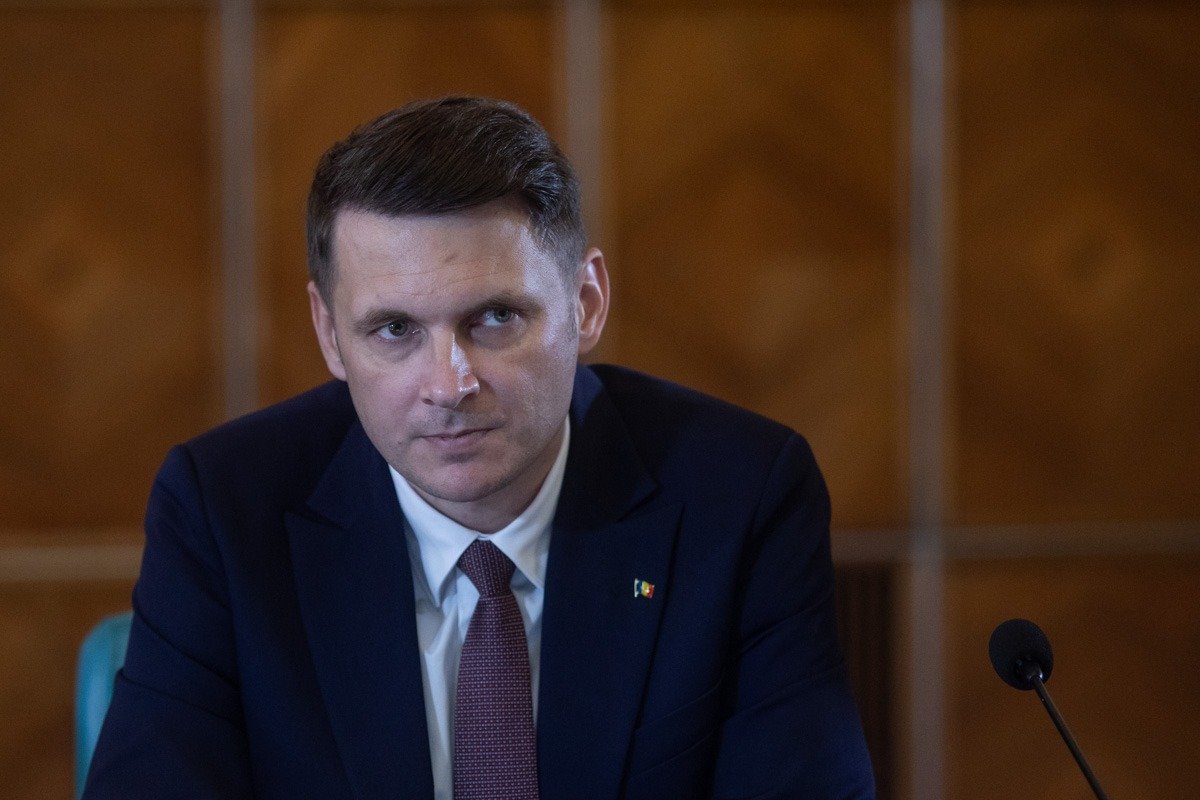 Mircea Abrudean, președintele Senatului, a clarificat în mod public intențiile sale referitoare la eventualitatea unei numiri în fruntea Serviciului Român de Informații (SRI)