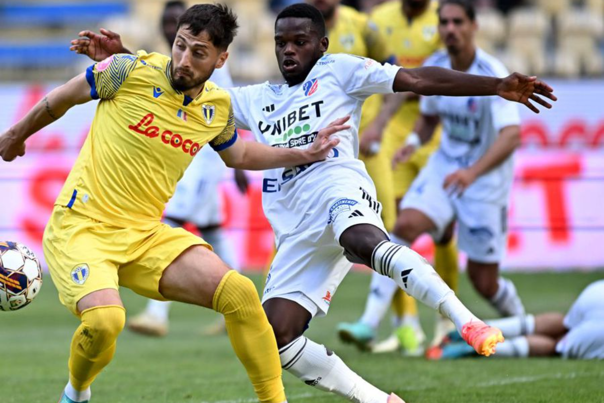 FC Botoșani și Petrolul Ploiești se întâlnesc sâmbătă la ora 17:00, într-un meci crucial pentru ambele echipe în cadrul etapei din Superliga României