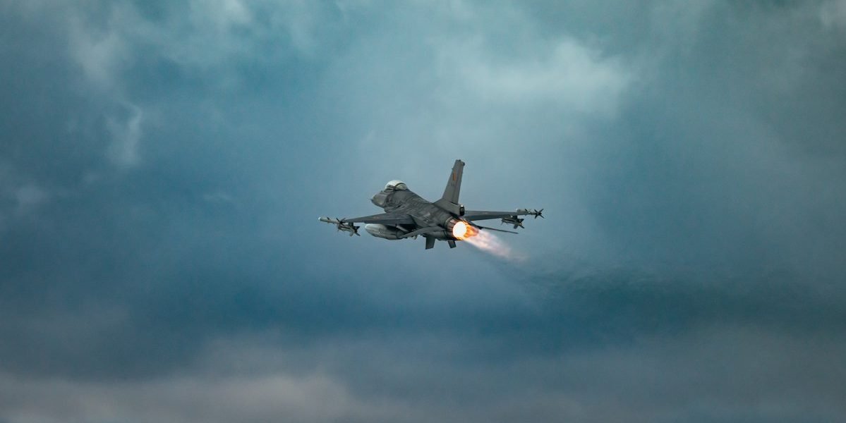 Ministrul bulgar al Apărării: Nu avem solicitări din SUA pentru avioane; acord militar cu Grecia pentru operațiuni transfrontaliere