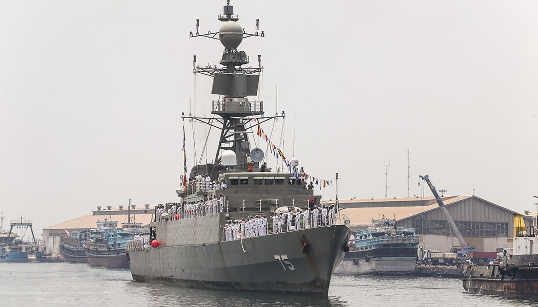 Cel puțin 101 persoane sunt date dispărute și alte 78 au fost rănite după ce un submarin a atacat o navă iraniană în largul coastelor Sri Lankăi, într-un incident ce a stârnit îngrijorare internațională