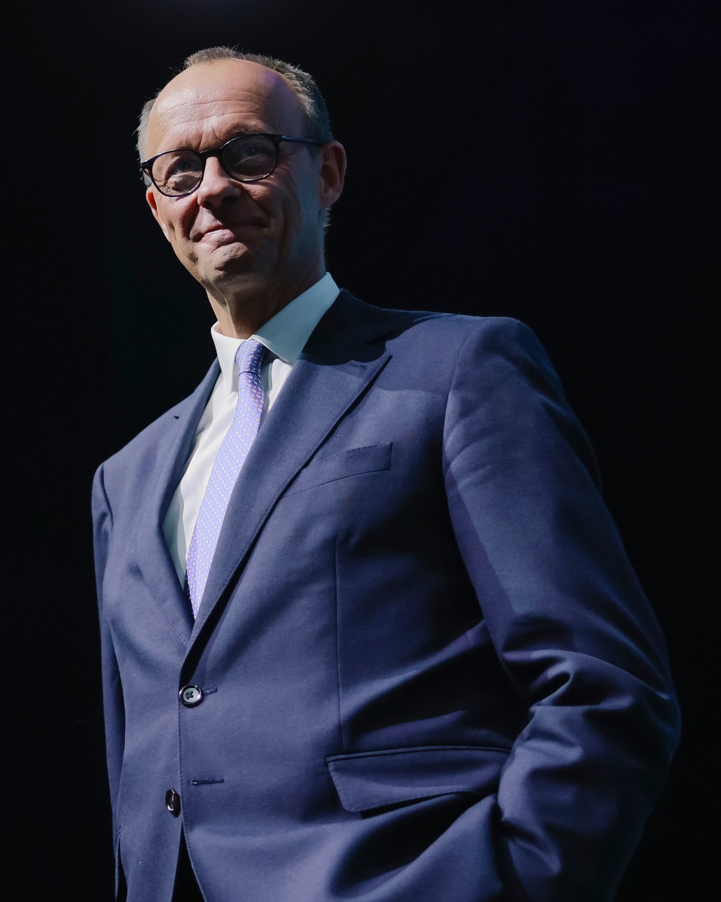 Berlinul reafirmă neutralitatea Germaniei în conflictul dintre SUA și Iran Cancelarul german Friedrich Merz a făcut recent o declarație clară referitoare la poziția Berlinului în contextul tensiunilor crescute din Orientul Mijlociu