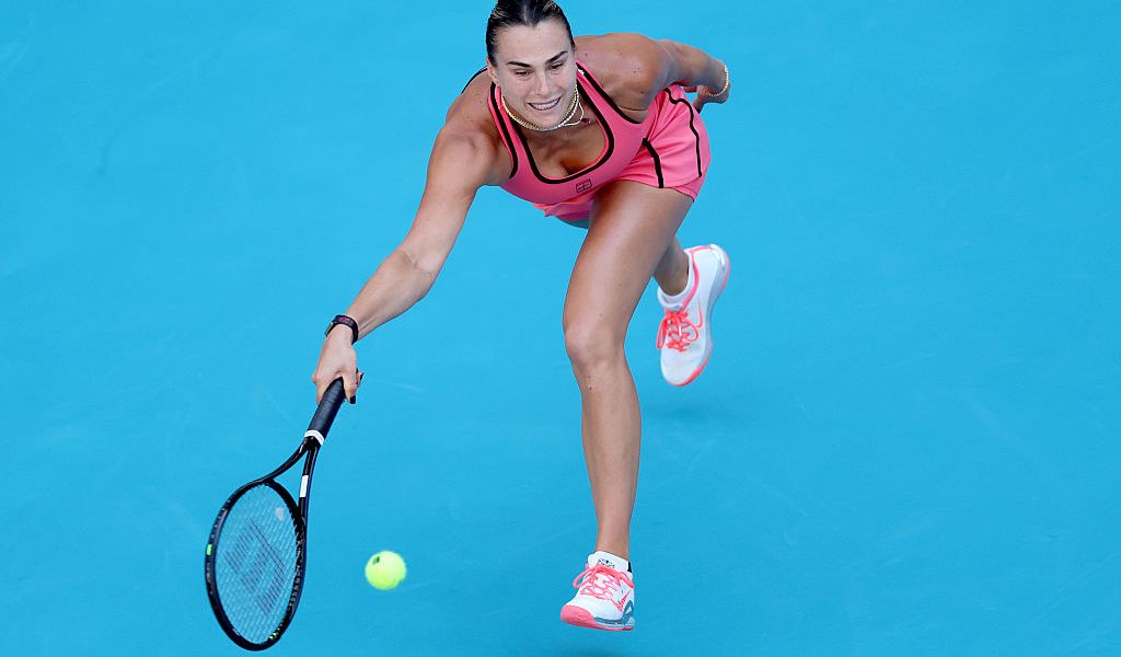 Aryna Sabalenka a devenit, pentru prima dată în carieră, campioana Sunshine Double, după o victorie impresionantă în finala Miami Open, unde a învins-o pe Coco Gauff, numărul 4 mondial, cu scorul de 6-2, 4-6, 6-3