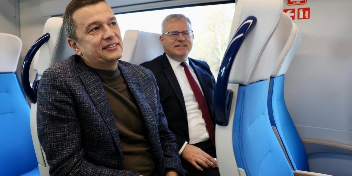 Sorin Grindeanu pleacă la Bruxelles pentru discuții cruciale cu liderii europeni în contextul deciziei sale de a reevaluate protocolul Premierul României, Sorin Grindeanu, va susține joi o vizită importantă la Bruxelles, unde va avea întrevederi cu lideri ai socialiștilor europeni și cu înalți oficiali ai instituțiilor europene